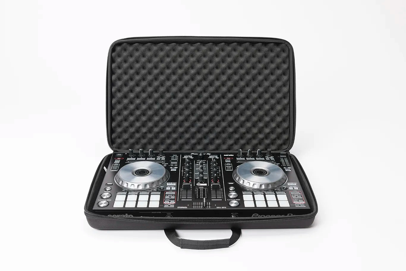 Une photo de notre produit CTRL CASE XL PLUS de la marque Magma disponible sur notre boutique en ligne..